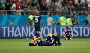 育精神在更 育精神在更